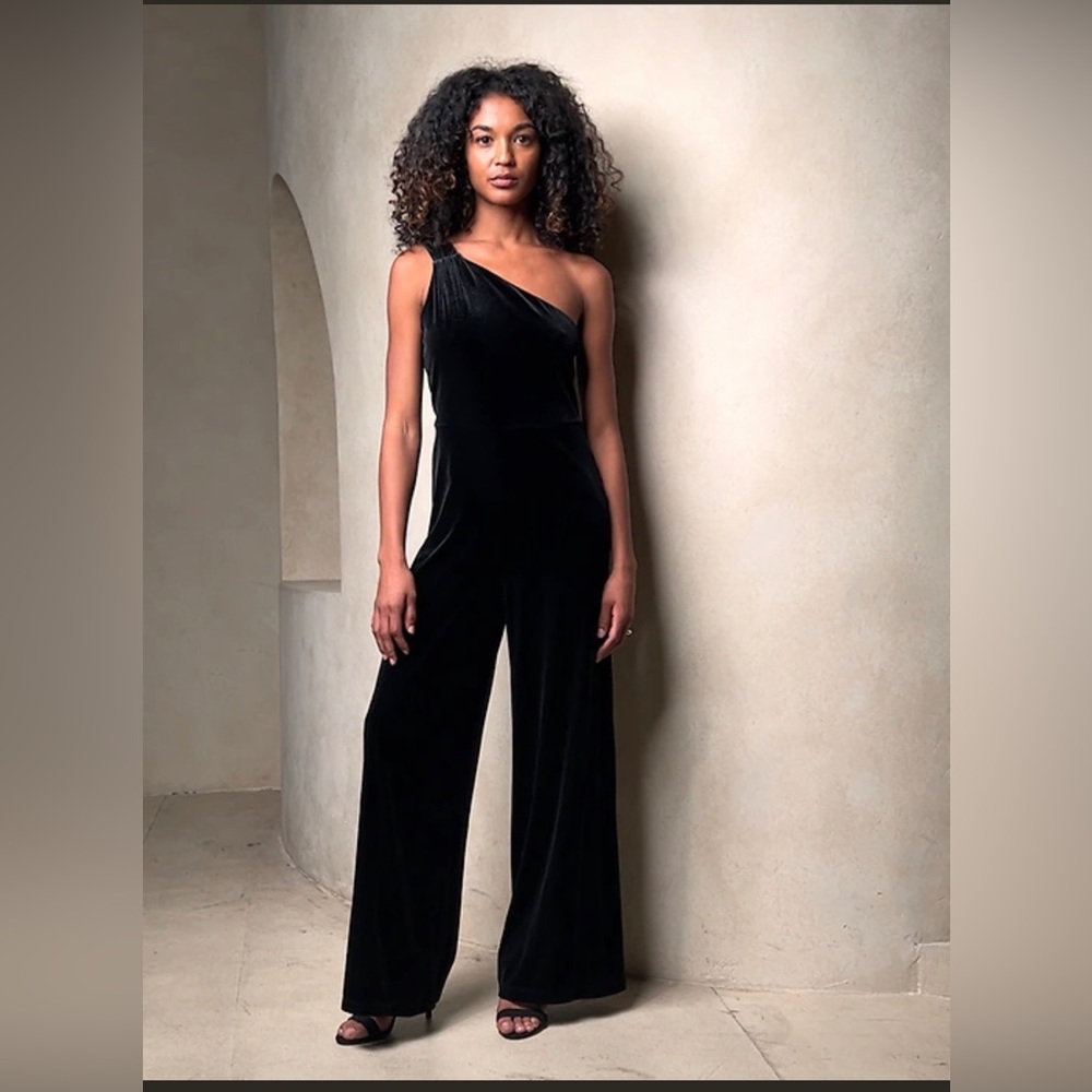 Black One Shoulder Velvet Banana Republic Maxi Jumpsuit INCREDIBLE